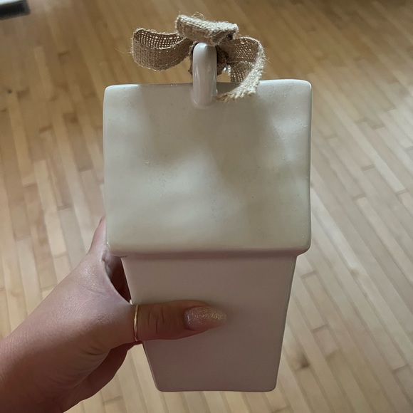 Rae Dunn “Fly” birdhouse - Picture 2 of 2